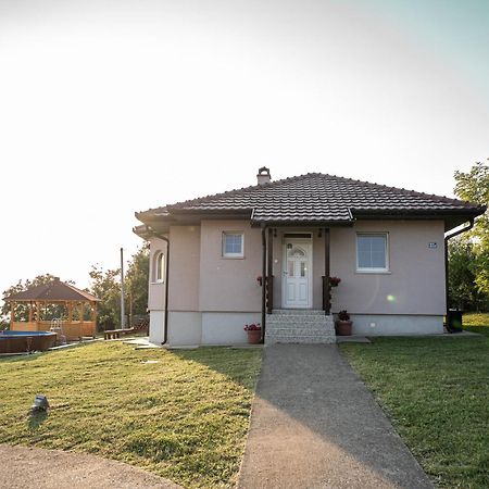 Zlatni Prag - Kraljevo Villa Exterior foto